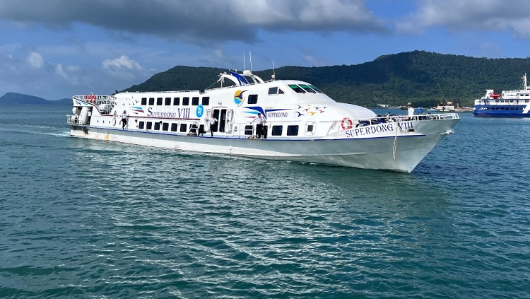 Tàu Trà Vinh đi Côn Đảo Superdong